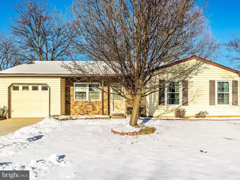 6868 Snowberry Ct, Frederick, MD 21703