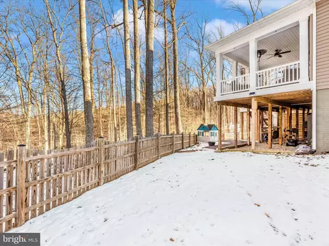 Exterior - 6555 Saxony Ct, Frederick, MD 21701 photo 10 of 17