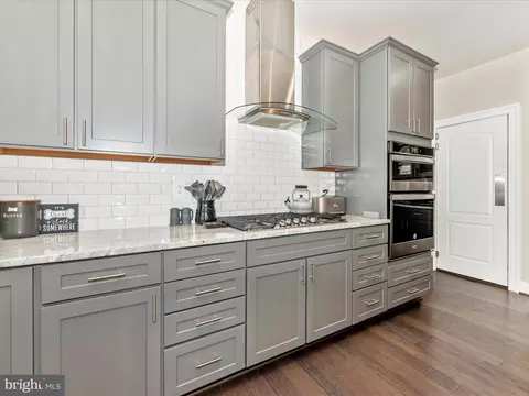 Kitchen - 6555 Saxony Ct, Frederick, MD 21701 photo 8 of 10