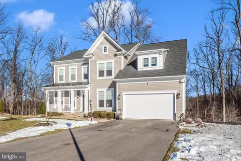 Exterior - 6555 Saxony Ct, Frederick, MD 21701 photo 2 of 17