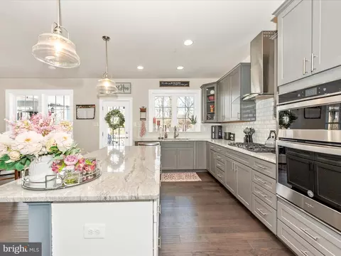 Kitchen - 6555 Saxony Ct, Frederick, MD 21701 photo 9 of 10