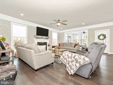 Living - 6555 Saxony Ct, Frederick, MD 21701 photo 3 of 3