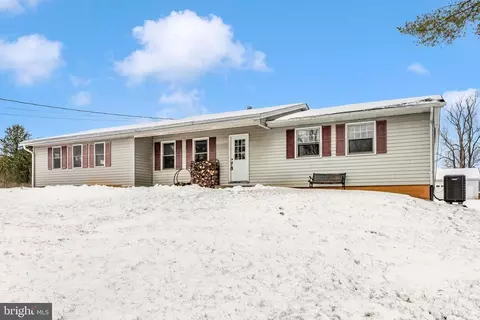 11010 Carriage Ln, Frederick, MD 21701