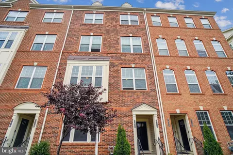 7120 Proclamation Pl, Frederick, MD 21703