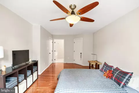Bedroom - 5080 Reigate Ct, Frederick, MD 21703 photo 2 of 4