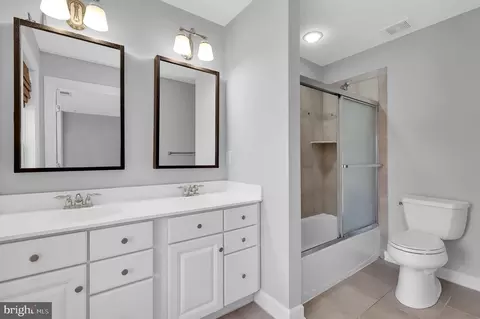 Bath - 9428 Dunraven St, Frederick, MD 21704 photo 2 of 4