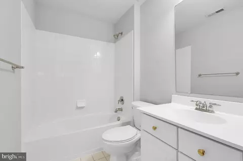 Bath - 9428 Dunraven St, Frederick, MD 21704 photo 4 of 4