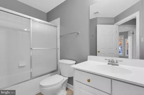 Bath - 9428 Dunraven St, Frederick, MD 21704 photo 3 of 4
