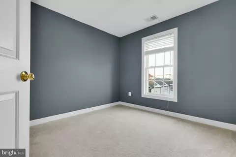 Bedroom - 9428 Dunraven St, Frederick, MD 21704 photo 3 of 4