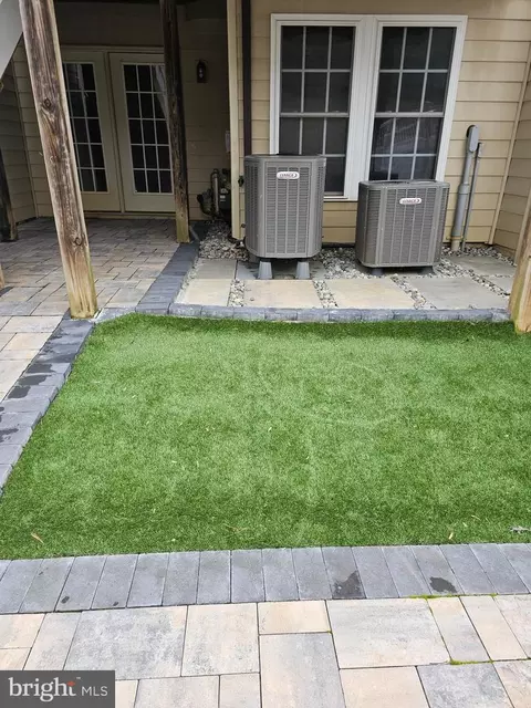 Exterior - 9428 Dunraven St, Frederick, MD 21704 photo 9 of 13