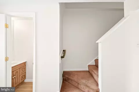 Entry Way - 534 Beebe Ct, Frederick, MD 21703 photo 3 of 7