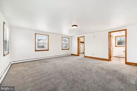 Living - 2018 Cohasset Ct, Frederick, MD 21702 photo 11 of 14