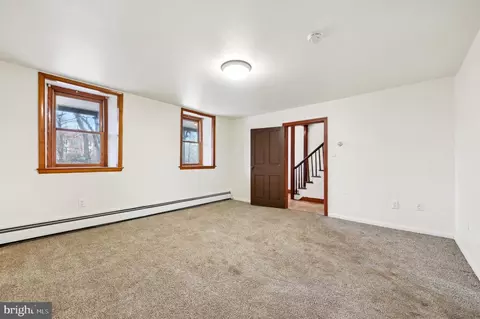 Living - 2018 Cohasset Ct, Frederick, MD 21702 photo 7 of 14