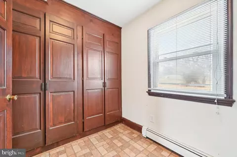 Entry Way - 2018 Cohasset Ct, Frederick, MD 21702 photo 3 of 6