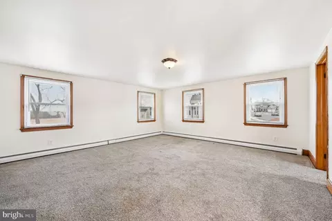 Living - 2018 Cohasset Ct, Frederick, MD 21702 photo 12 of 14