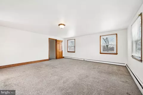 Living - 2018 Cohasset Ct, Frederick, MD 21702 photo 13 of 14