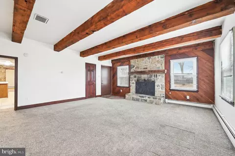 Living - 2018 Cohasset Ct, Frederick, MD 21702 photo 2 of 14