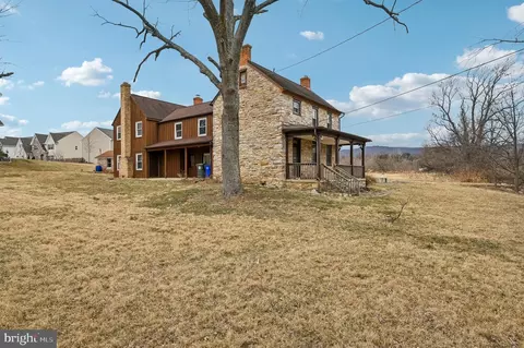 Exterior - 2018 Cohasset Ct, Frederick, MD 21702 photo 3 of 9
