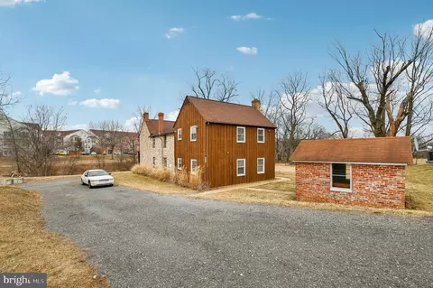 Exterior - 2018 Cohasset Ct, Frederick, MD 21702 photo 6 of 9