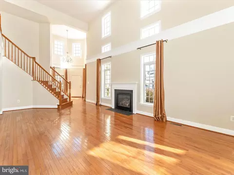 Living - 2527 Mill Race Rd, Frederick, MD 21701 photo 7 of 14