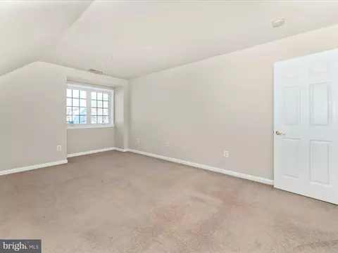 Bedroom - 2527 Mill Race Rd, Frederick, MD 21701 photo 6 of 8