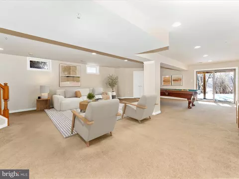 Living - 2527 Mill Race Rd, Frederick, MD 21701 photo 12 of 14