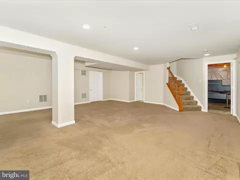 Living - 2527 Mill Race Rd, Frederick, MD 21701 photo 13 of 14