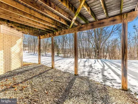 Exterior - 2527 Mill Race Rd, Frederick, MD 21701 photo 10 of 16