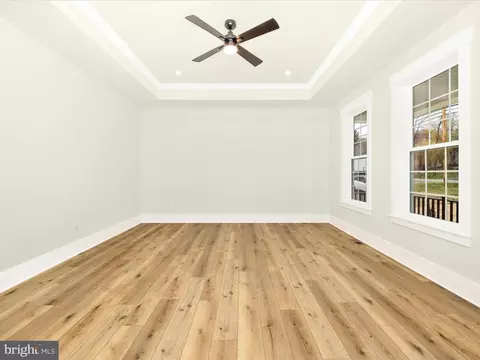 Living - 7022 Ridge Rd, Frederick, MD 21702 photo 10 of 12