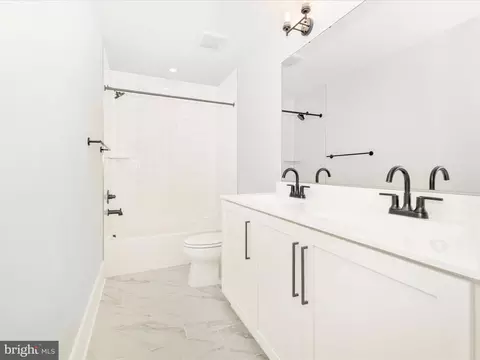 Bath - 7022 Ridge Rd, Frederick, MD 21702 photo 4 of 6