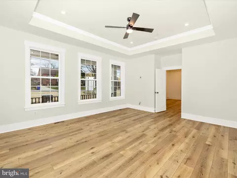Living - 7022 Ridge Rd, Frederick, MD 21702 photo 11 of 12