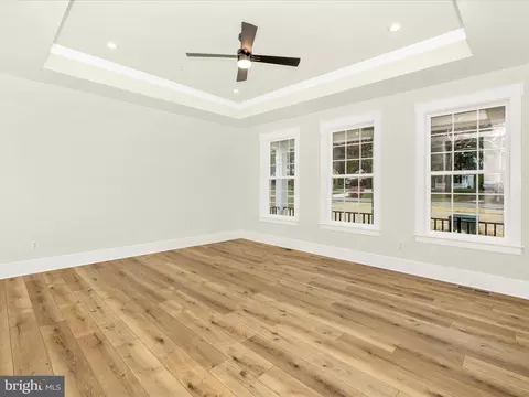 Living - 7022 Ridge Rd, Frederick, MD 21702 photo 9 of 12