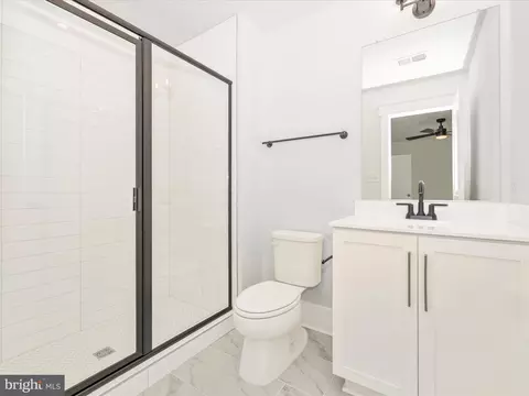 Bath - 7022 Ridge Rd, Frederick, MD 21702 photo 5 of 6