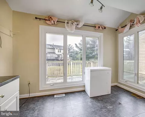 5557 Rivendell Pl, Frederick, MD 21703 photo 3