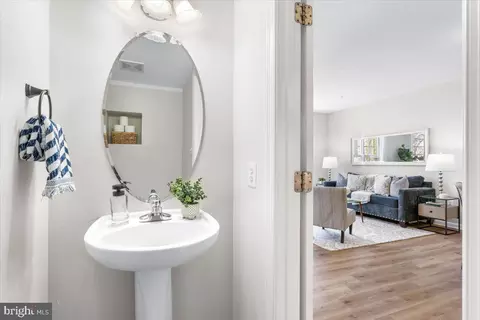 Entry Way - 162 Fieldstone Ct, Frederick, MD 21702 photo 1 of 3