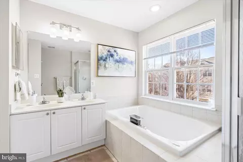 Bath - 162 Fieldstone Ct, Frederick, MD 21702 photo 1 of 3