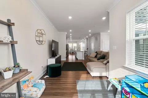 1441 Clingmans Dome Dr, Frederick, MD 21702 photo 5