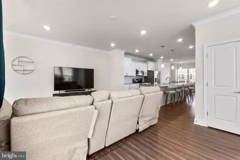 1441 Clingmans Dome Dr, Frederick, MD 21702 photo 4