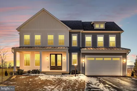 10227 Meadowridge Dr, Myersville, MD 21773