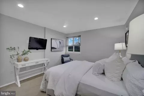 7293 C Coachlight Ct, Frederick, MD 21703 photo 17