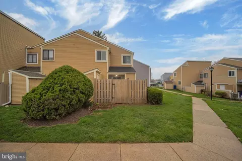 7293 C Coachlight Ct, Frederick, MD 21703