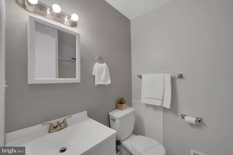 7293 C Coachlight Ct, Frederick, MD 21703 photo 15
