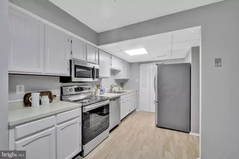 7293 C Coachlight Ct, Frederick, MD 21703 photo 6