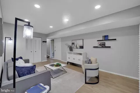 7293 C Coachlight Ct, Frederick, MD 21703 photo 4