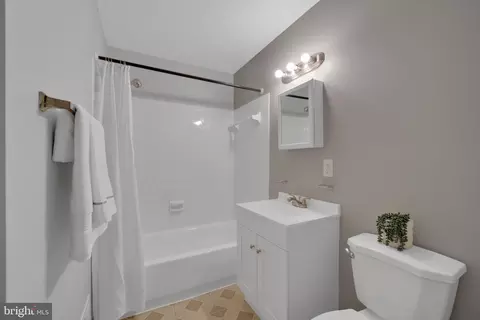 7293 C Coachlight Ct, Frederick, MD 21703 photo 26