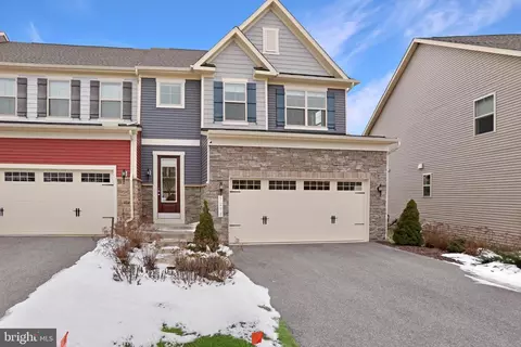 1218 Pennington Dr, Brunswick, MD 21716