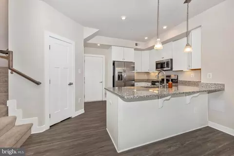6074 Forum Sq, Frederick, MD 21703 photo 6