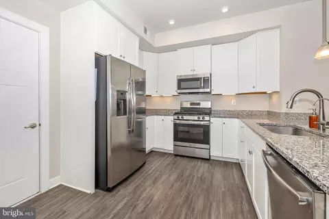 6074 Forum Sq, Frederick, MD 21703 photo 7