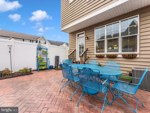 Exterior - 1167 Holden Rd, Frederick, MD 21701 photo 13 of 17