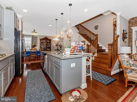 Entry Way - 1167 Holden Rd, Frederick, MD 21701 photo 4 of 8